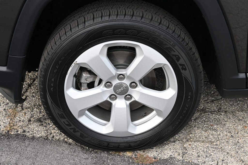 2019 Jeep Compass Latitude photo 11