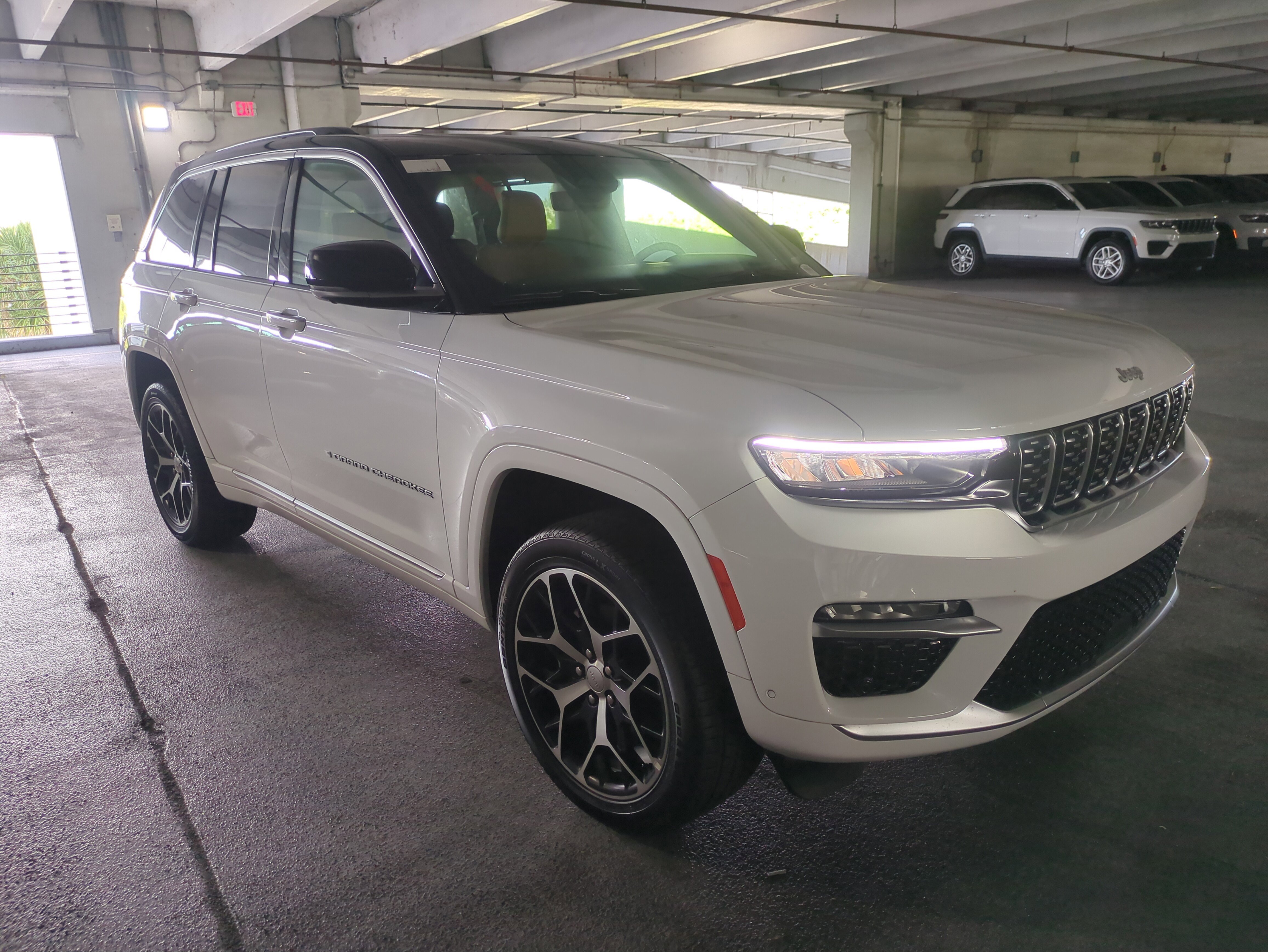 2025 Jeep Grand Cherokee Summit Reserve's photo