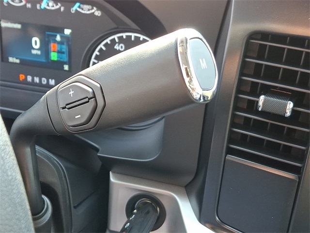 2025 Ford F-350 photo 9