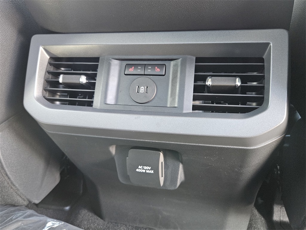 2025 Ford F-250 Lariat photo 31