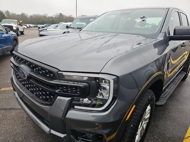 2025 Ford Ranger XL's photo