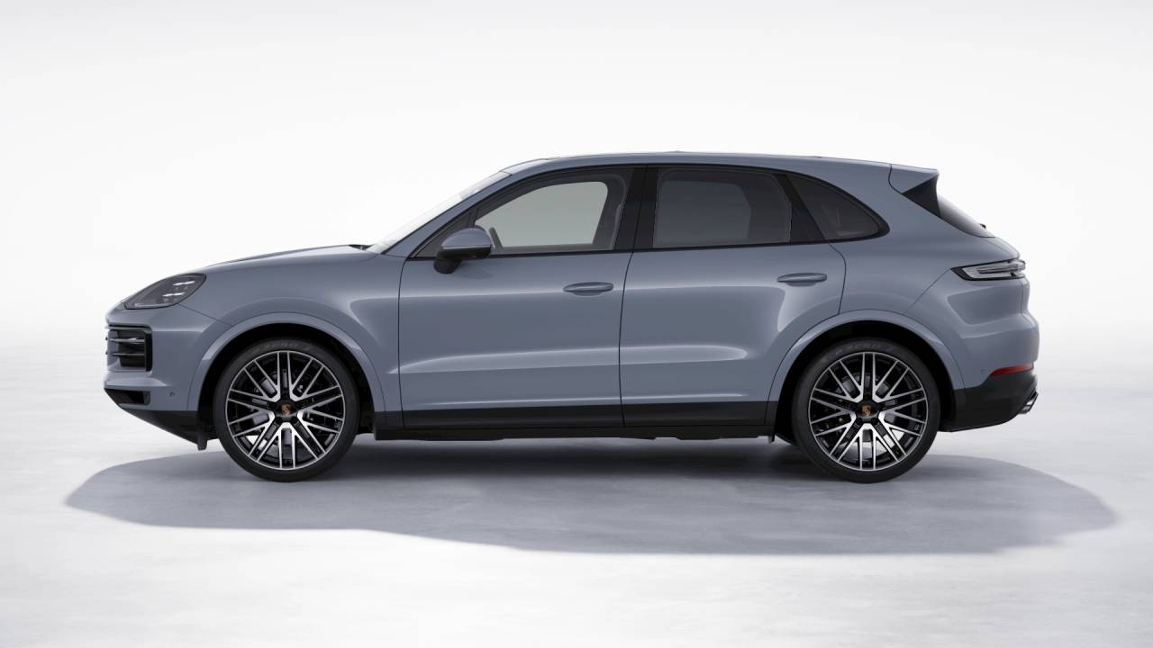 2026 Porsche Cayenne photo 2