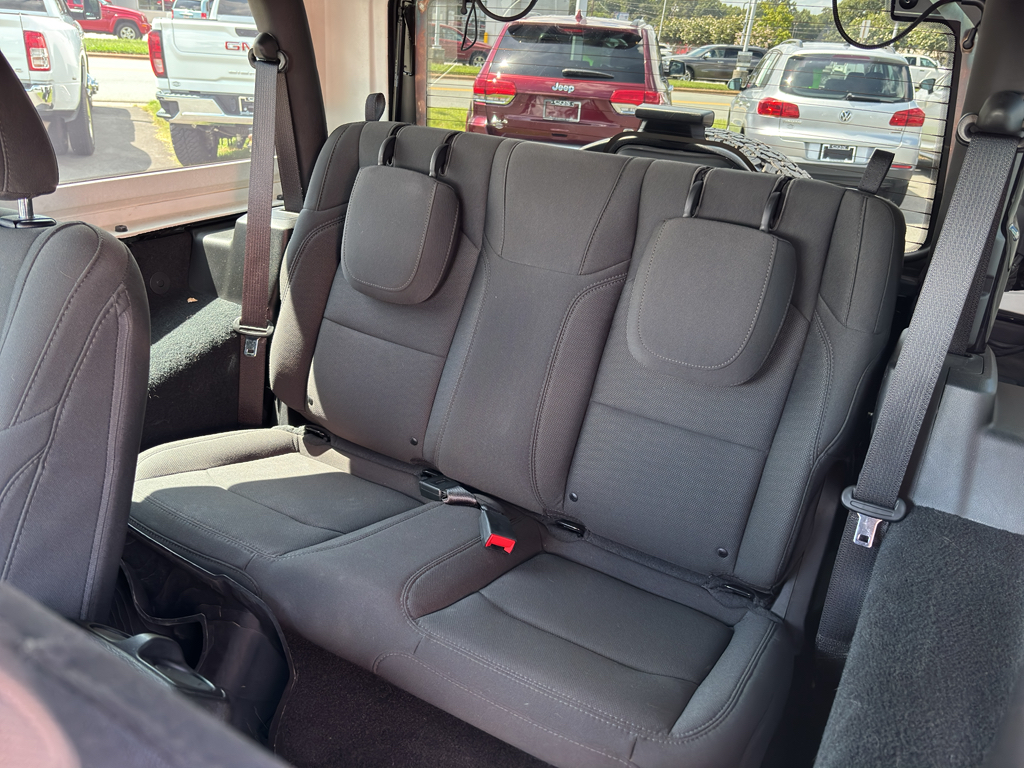 2020 Jeep Wrangler Sport S photo 18