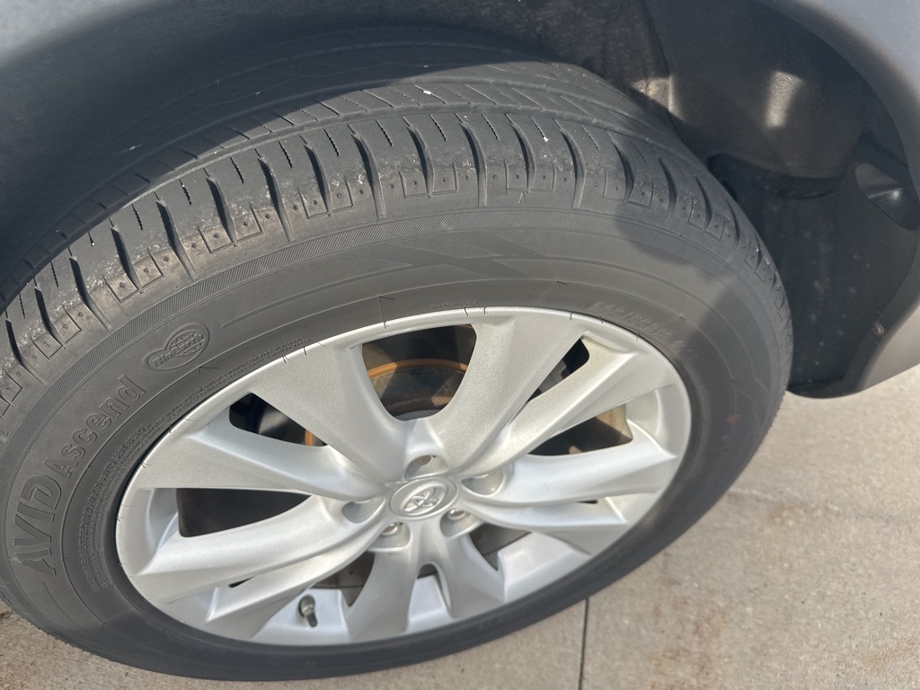 2015 Toyota RAV4 Limited photo 11