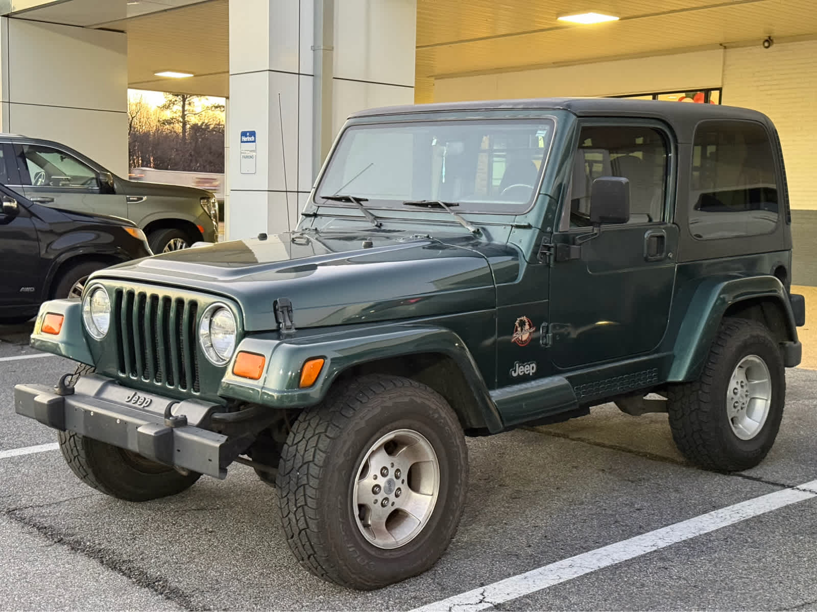 2000 Jeep Wrangler SAHARA's photo