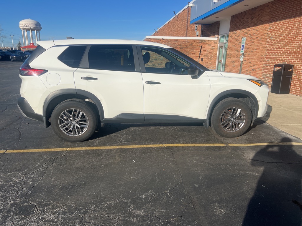 2023 NISSAN ROGUE - Image 5