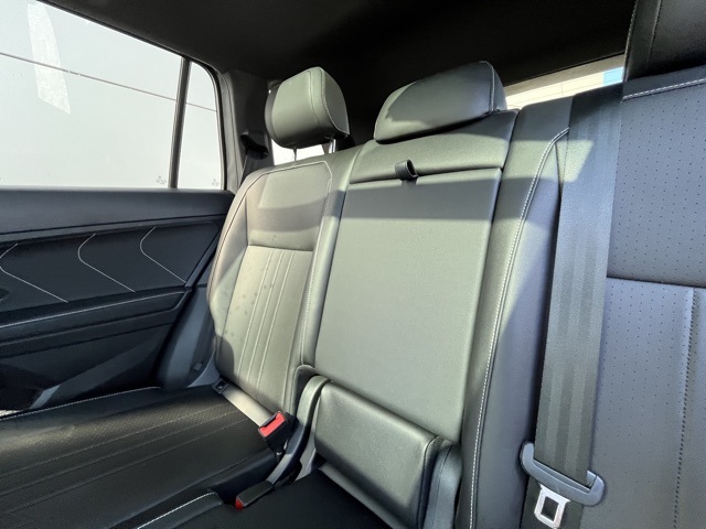 2024 Volkswagen Tiguan SE R-Line Black photo 49