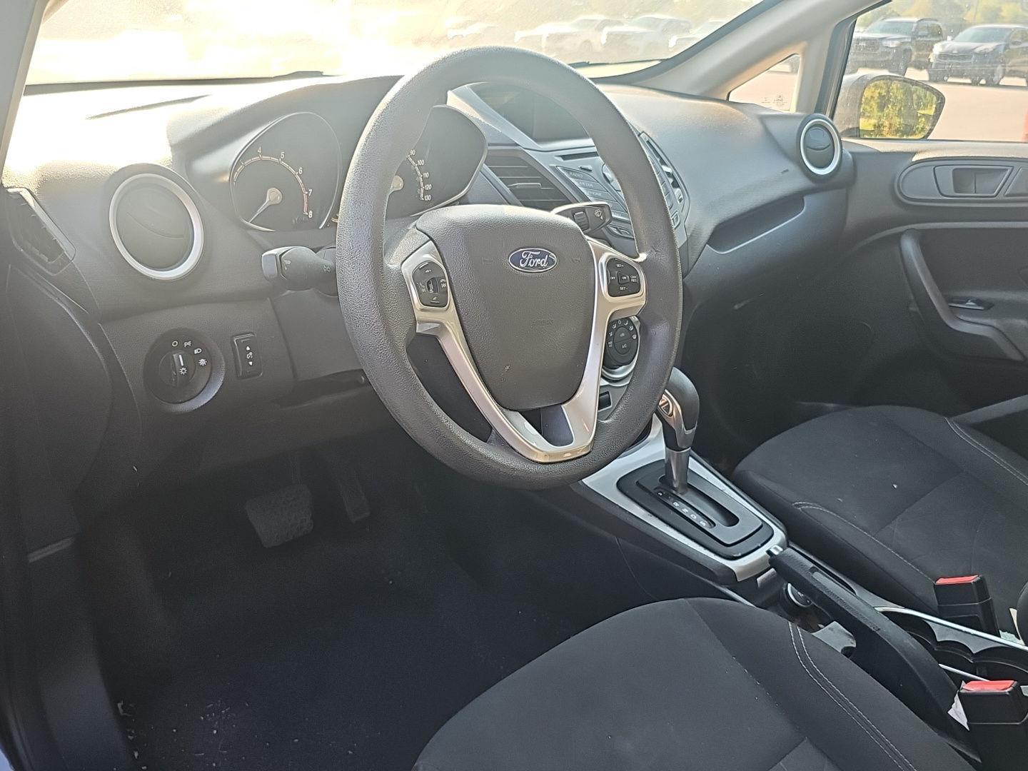 2017 Ford Fiesta SE photo 5