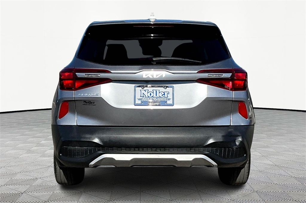 2022 Kia Seltos LX photo 4