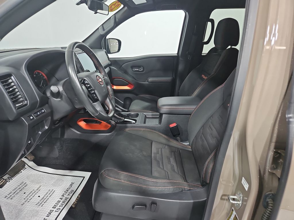 2023 Nissan Frontier PRO-4X photo 8