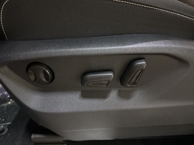 2026 Volkswagen Atlas SE Technology photo 13