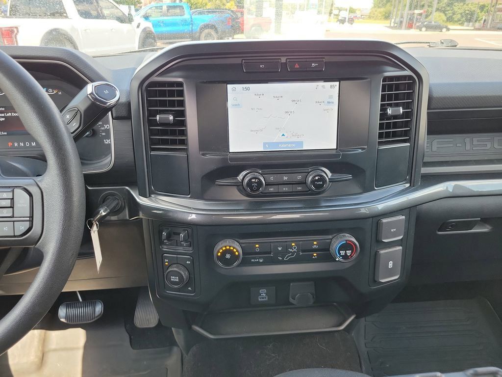 2022 Ford F-150 XL photo 28