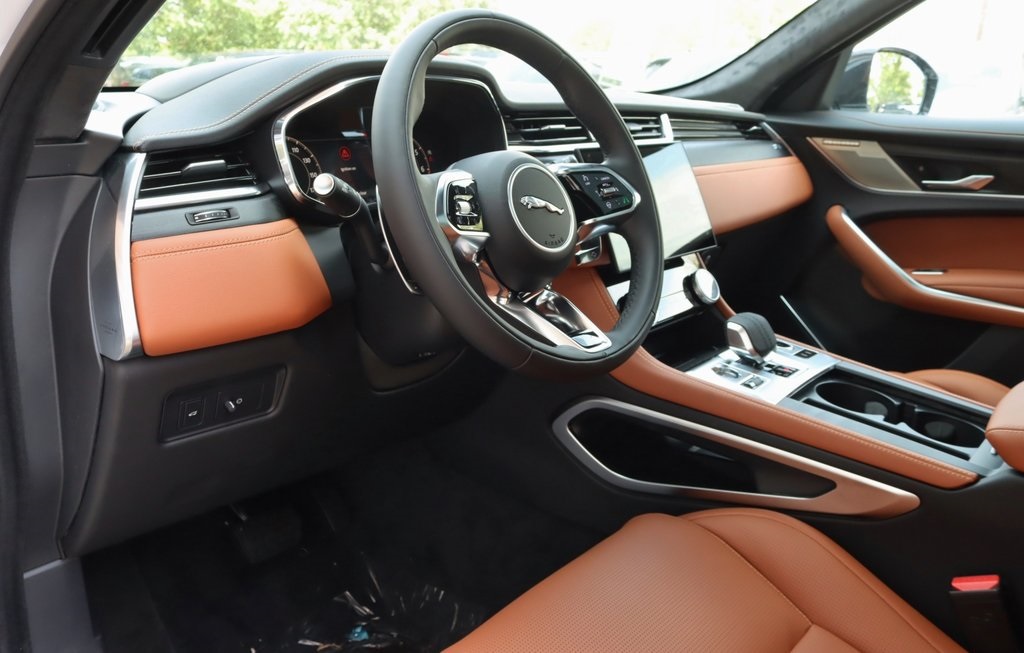 2026 JAGUAR PACE P400 - Image 12