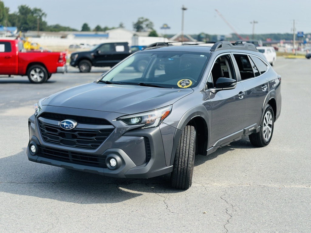 2023 Subaru Outback Premium photo 2
