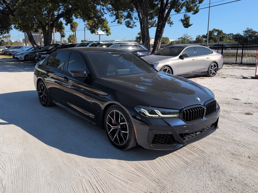 2021 BMW 5 Series M550i