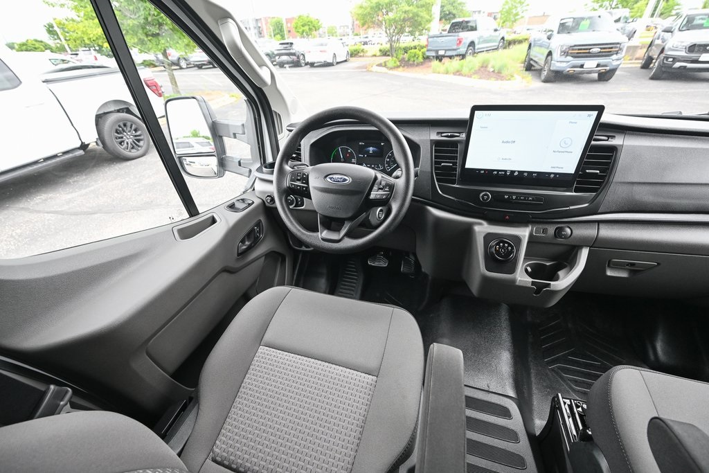 2025 Ford Transit photo 26