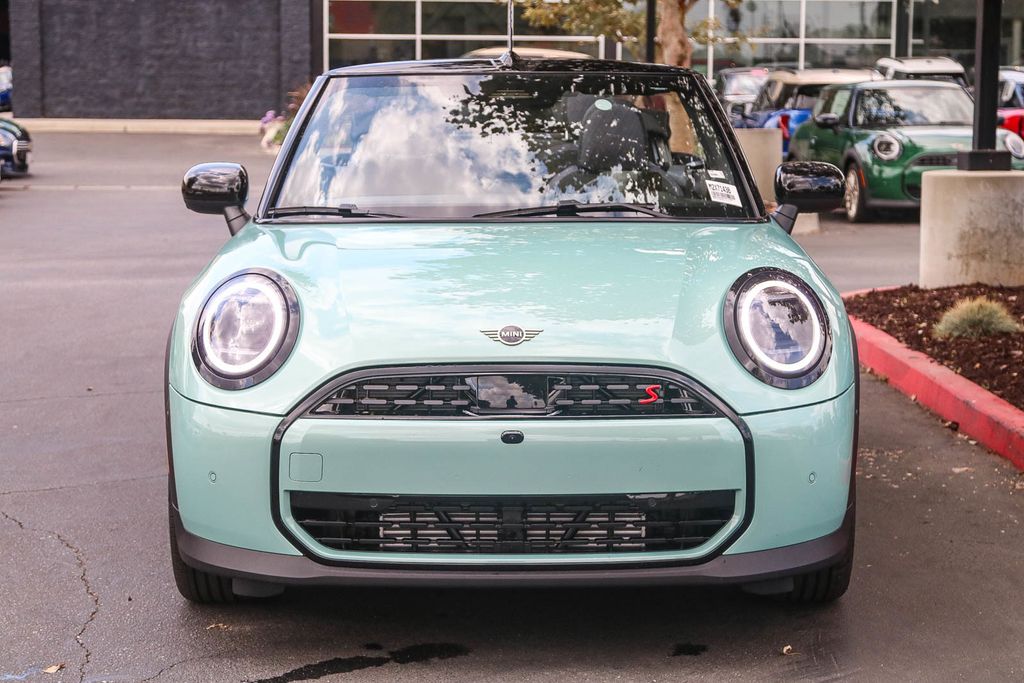 2026 Mini Cooper Convertible Iconic photo 13