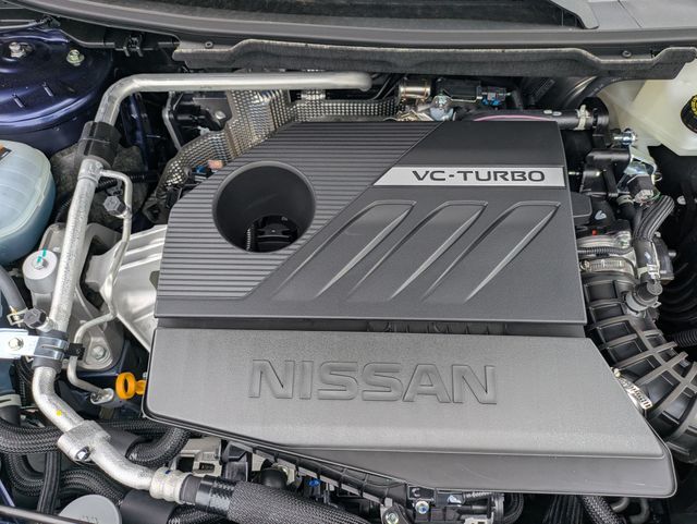 2025 Nissan Rogue Platinum photo 9
