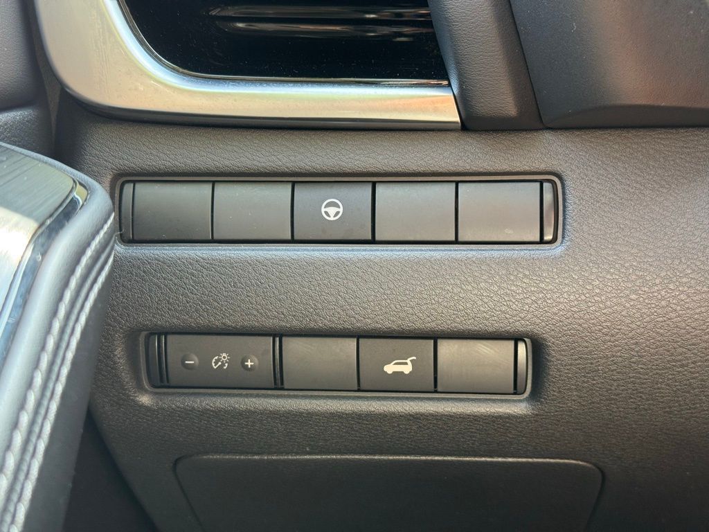 2023 Nissan Rogue SL photo 24