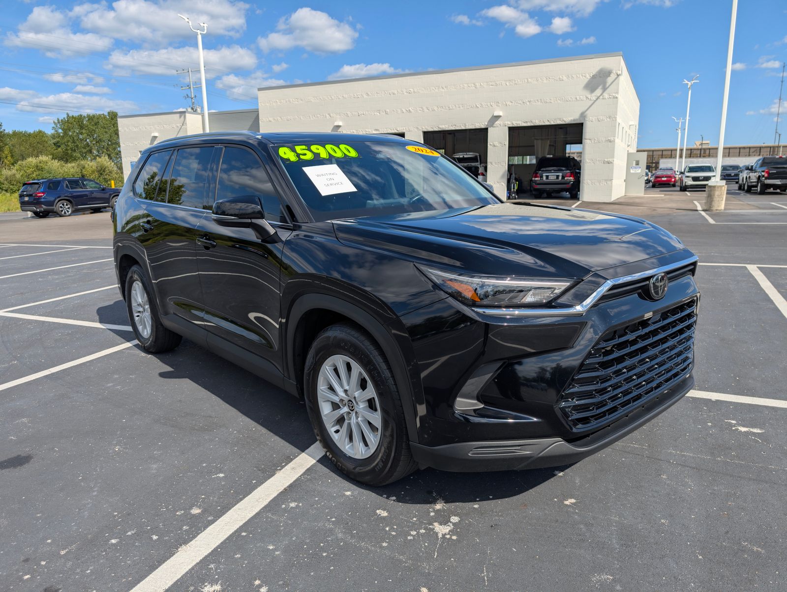 2024 Toyota Grand Highlander XLE photo 8