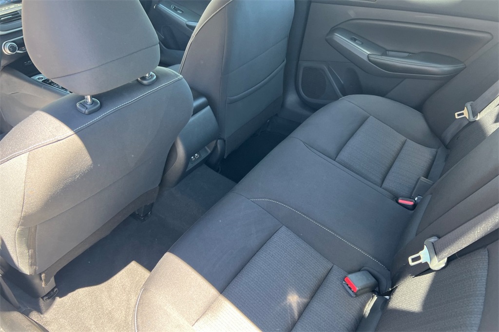 2022 Nissan Altima 2.5 SV photo 5