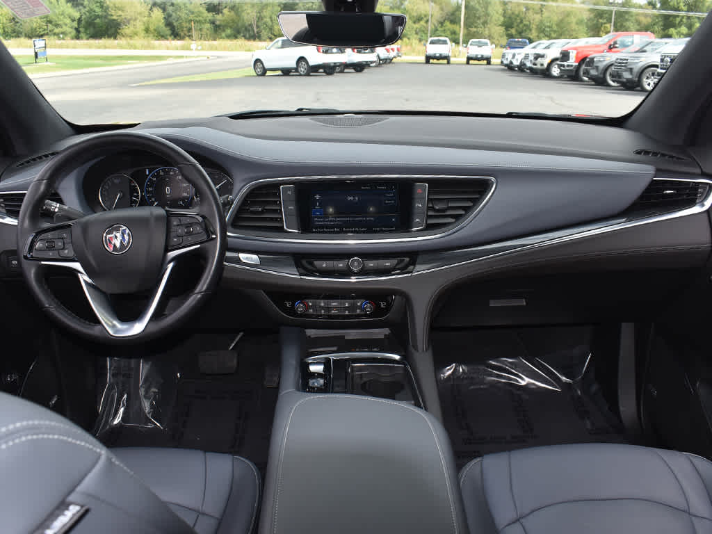2023 Buick Enclave Premium photo 4