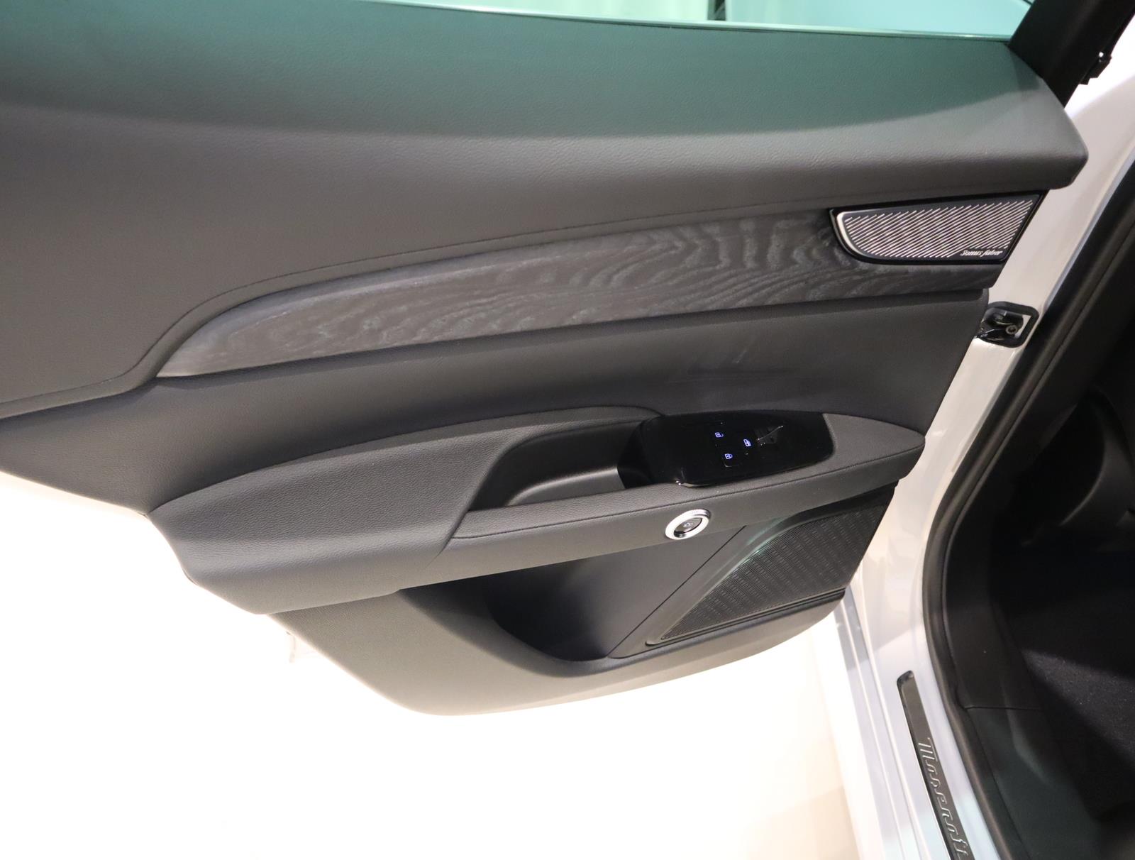 New 2024 Bianco Astro Metallic Maserati GT AWD image 21