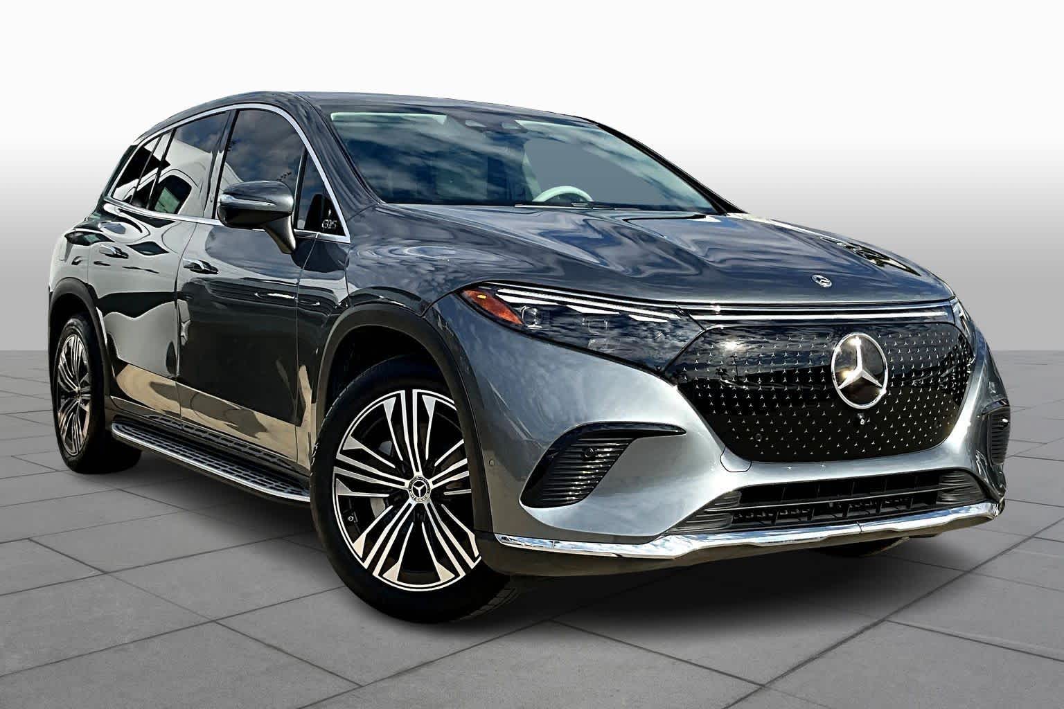 2023 Mercedes Benz EQS SUV 450 photo 2