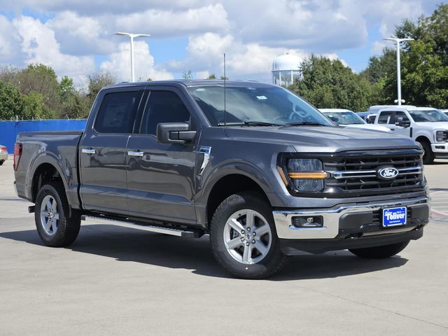 2025 Ford F-150 XLT photo 2