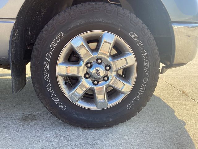 2013 Ford F-150 XLT photo 8
