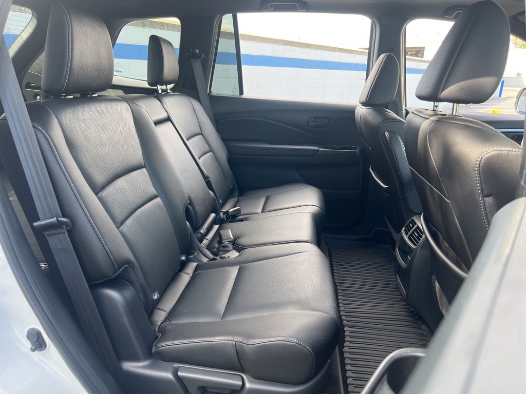 2023 Honda Passport EX-L photo 24