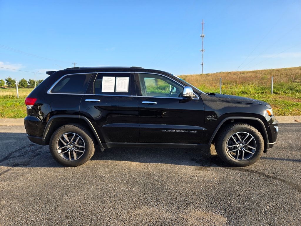 2018 Jeep Grand Cherokee Limited photo 2