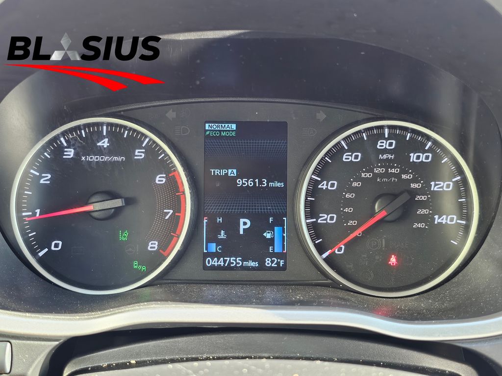 2024 Mitsubishi Eclipse Cross SE photo 8