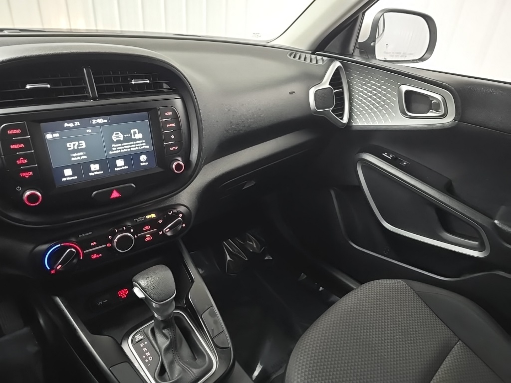 2021 Kia Soul LX photo 25