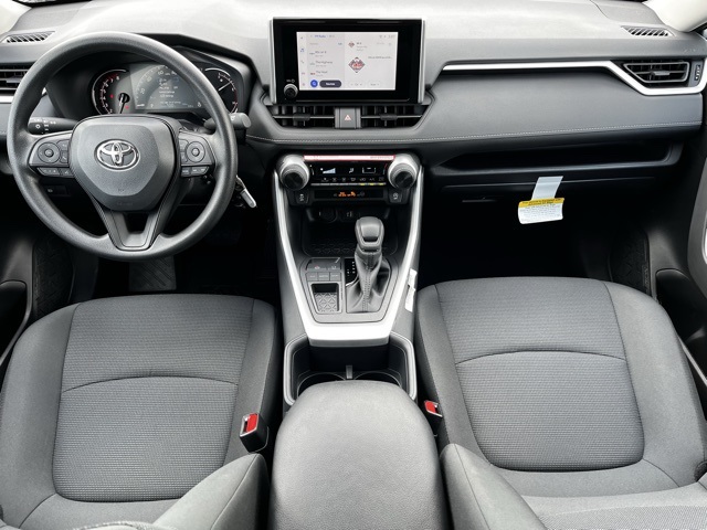 2025 Toyota RAV4 LE photo 4