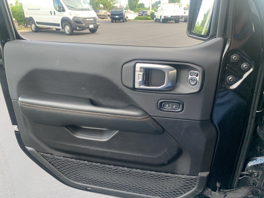 2024 Jeep Wrangler 4xe Sahara photo 16