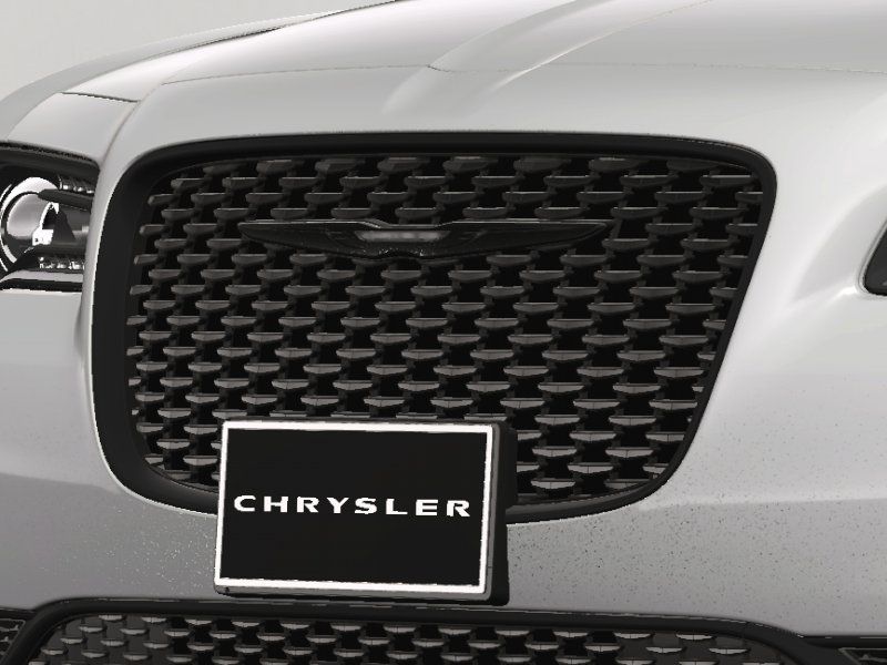 2023 Chrysler 300 Touring photo 11