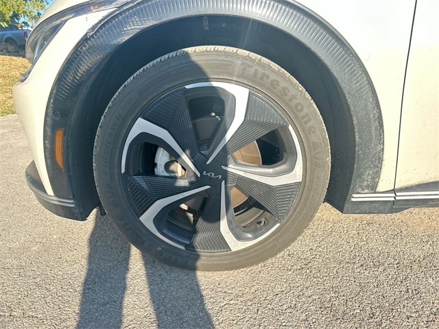 2022 Kia EV6 Light Wind GT-Line photo 6