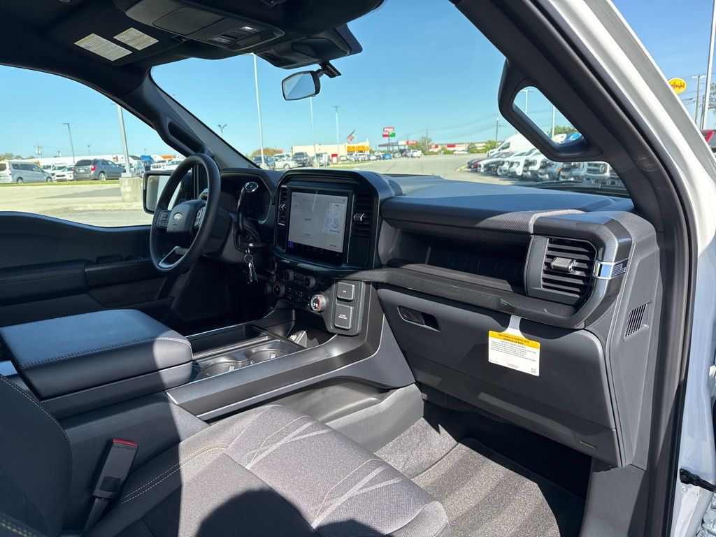 2025 Ford F-150 STX photo 20