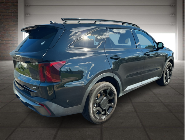 2025 Kia Sorento X-Line SX Prestige photo 2