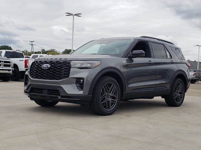2026 Ford Explorer ST-Line photo 3