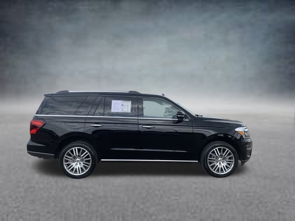 2024 Ford Expedition Limited photo 2