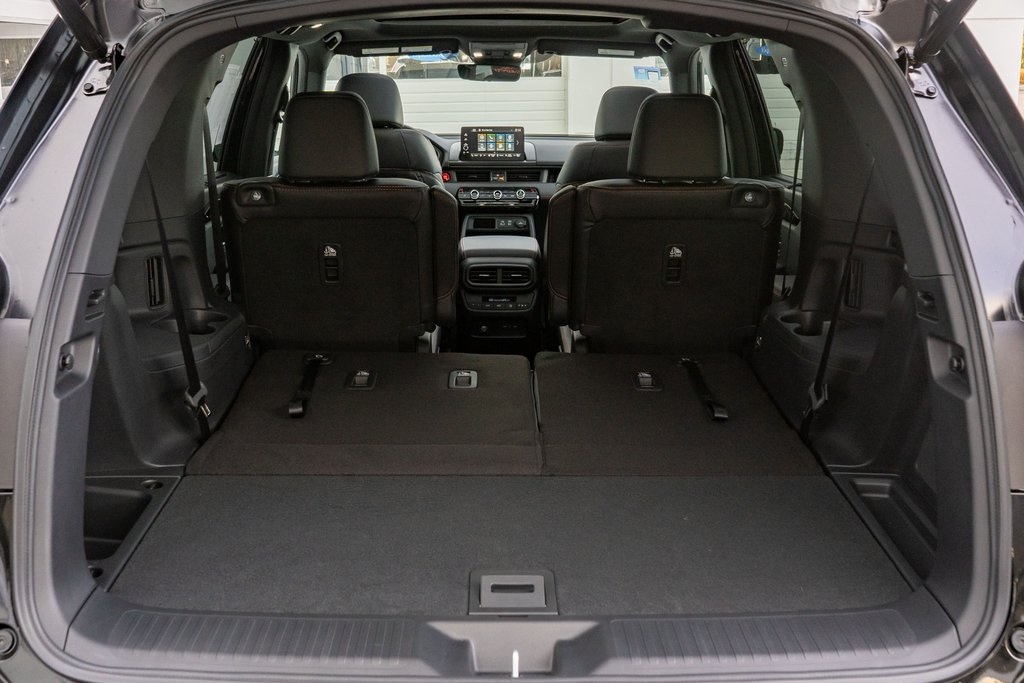 2025 Honda Pilot TrailSport photo 14