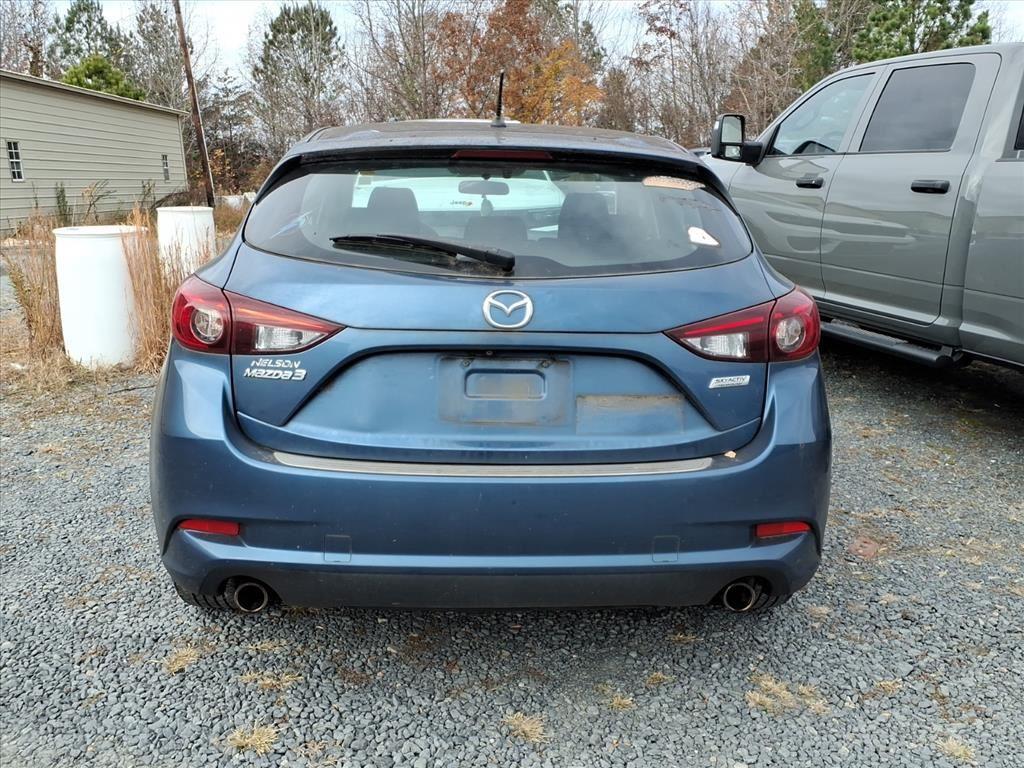2017 Mazda Mazda3 Sport photo 4