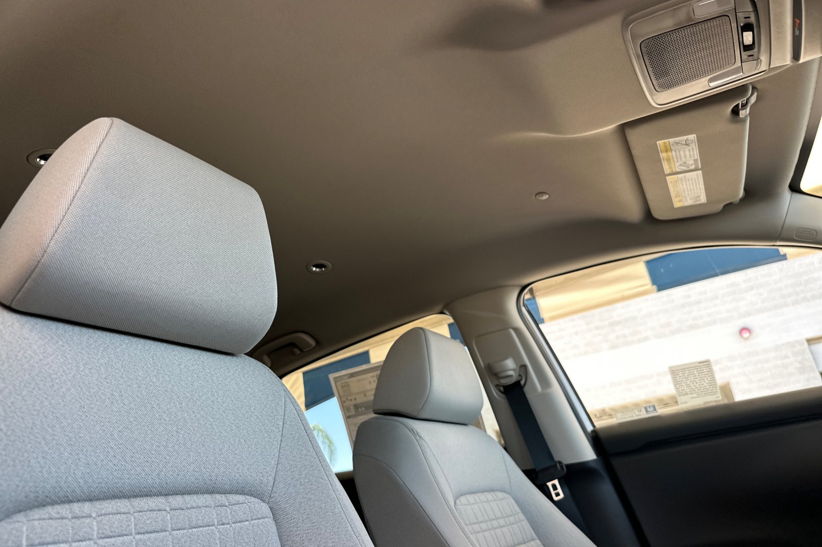 2026 Honda HR-V LX photo 17