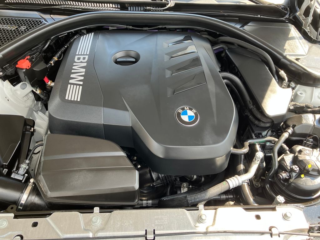2025 Bmw 330i photo 10
