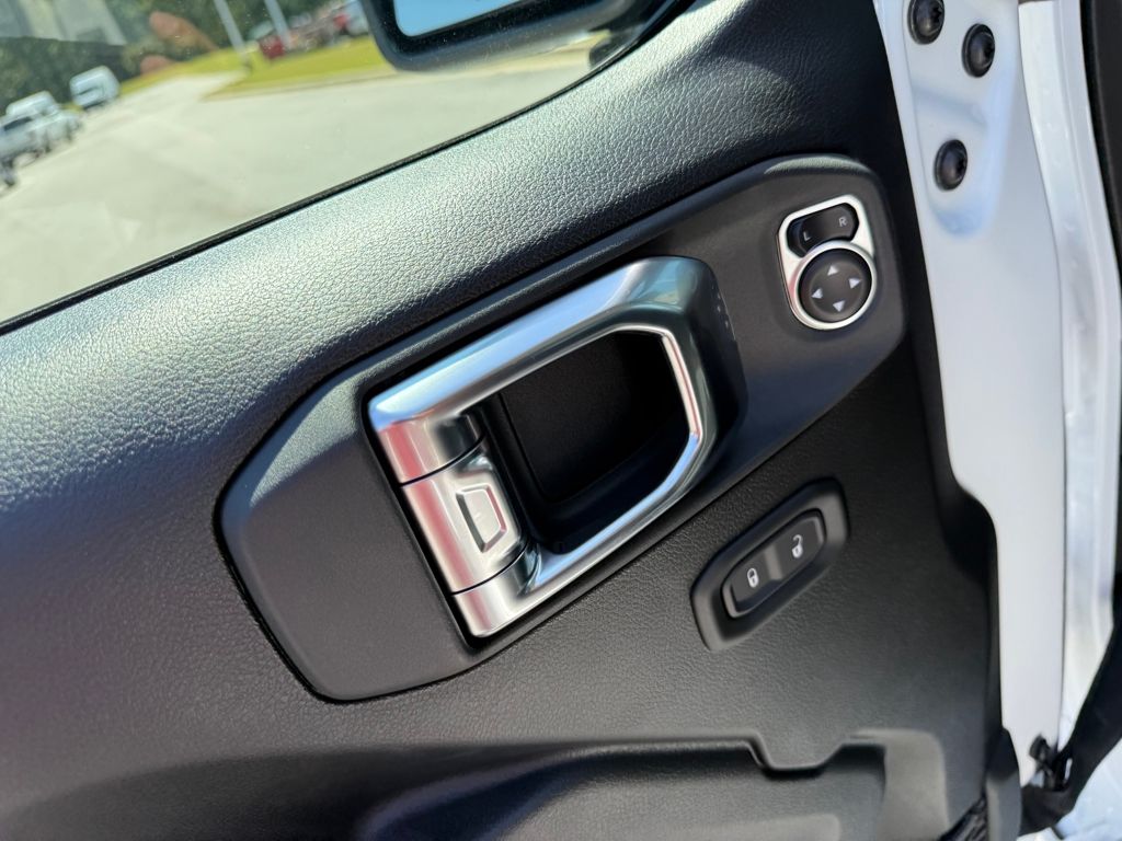 2025 Jeep Gladiator Sport S photo 9