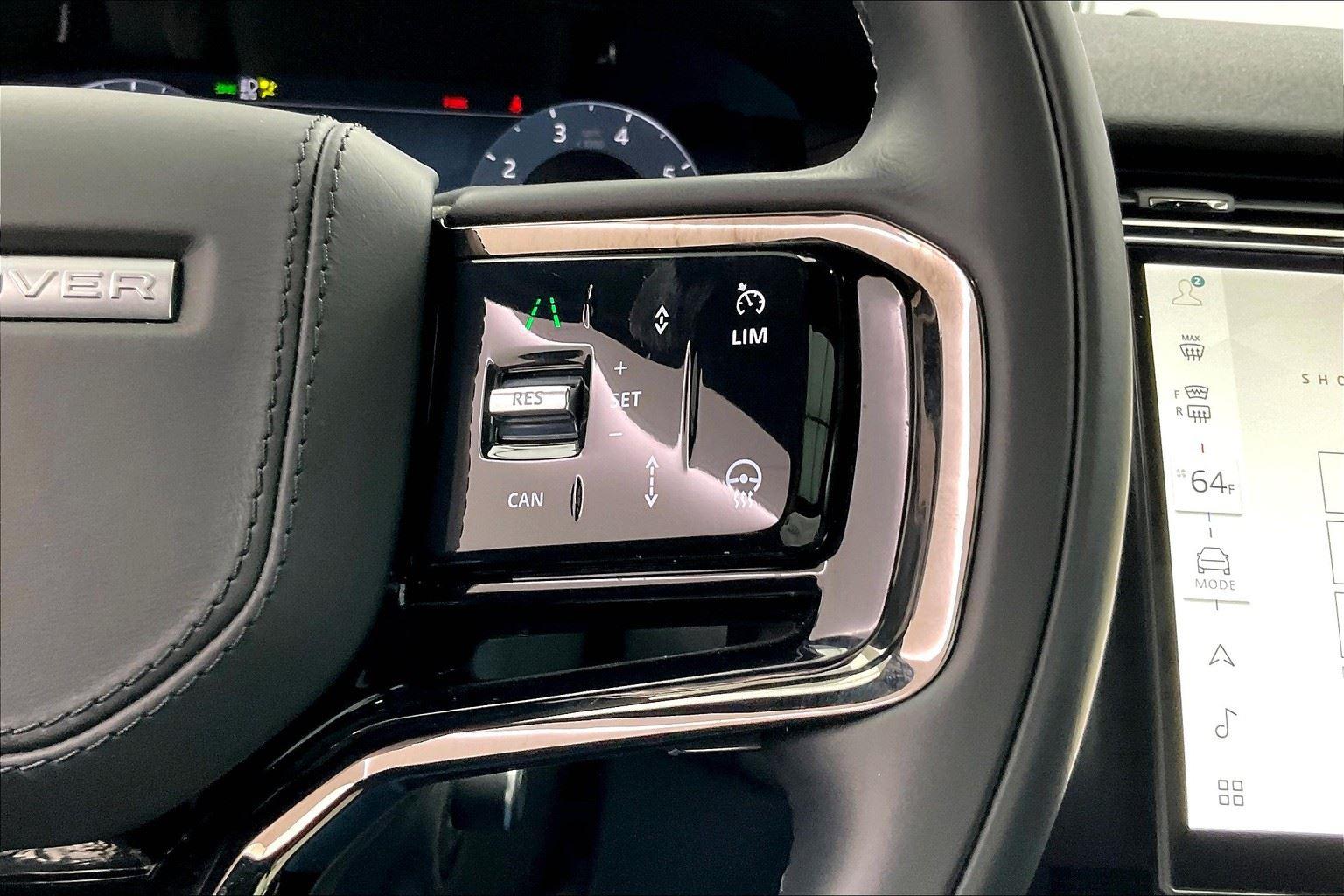2025 Land Rover Range Rover Velar SE photo 17