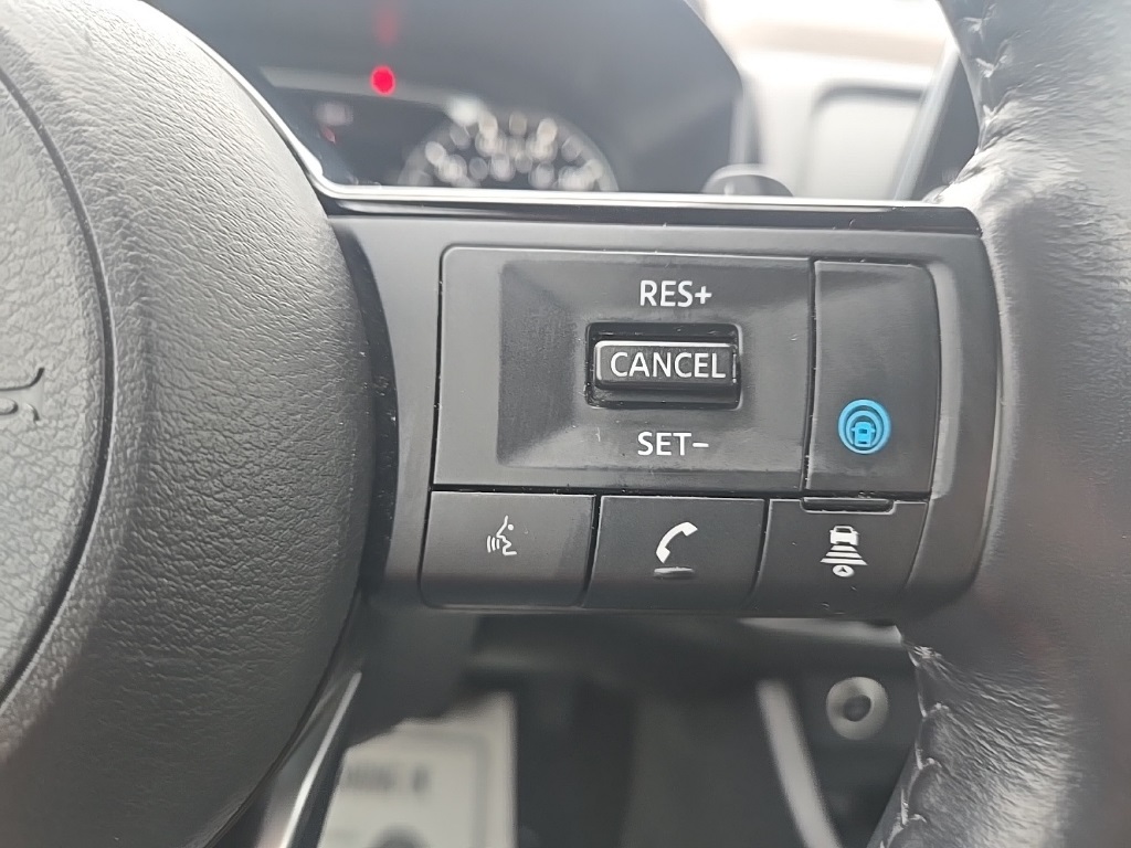 2021 Nissan Rogue SV photo 15