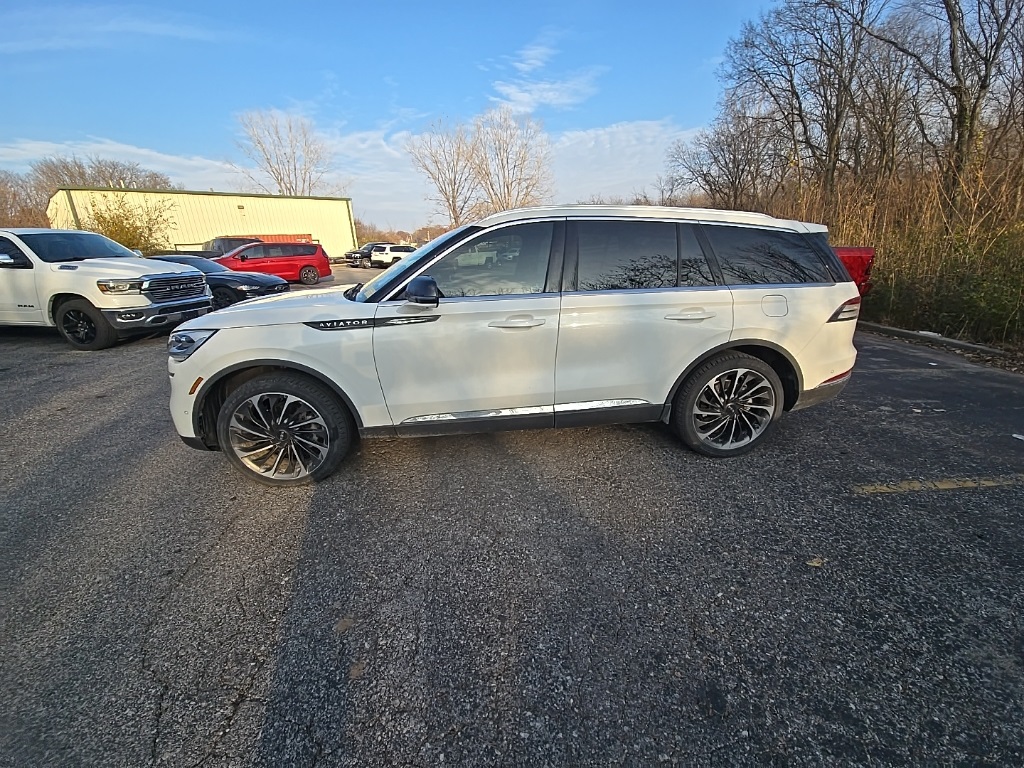 2020 Lincoln Aviator Reserve photo 2